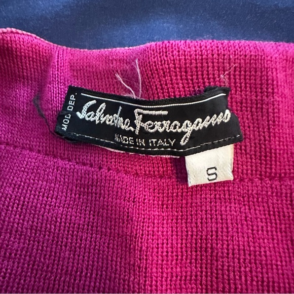 Vintage Salvatore Ferragamo Fuchsia Wool Cardigan Size Small - Picture 3 of 8